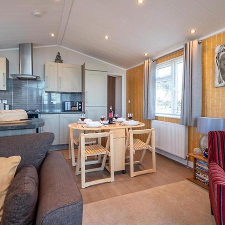 Chelsea Lodge - Aldeburgh Coastal Cottages Sizewell Esterno foto