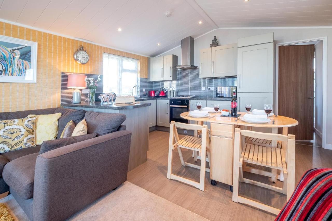 Chelsea Lodge - Aldeburgh Coastal Cottages Sizewell Esterno foto